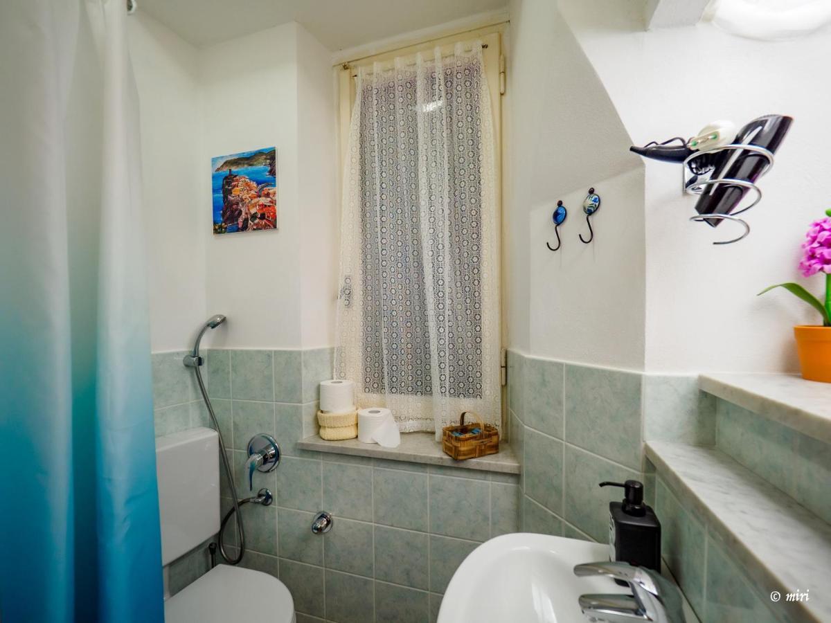 Carmelina Room Вернаца Екстериор снимка